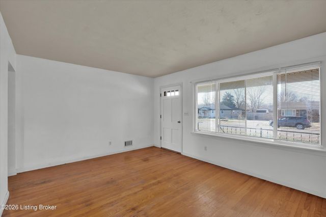 211 Chattanooga Ave, Louisville, KY 40214