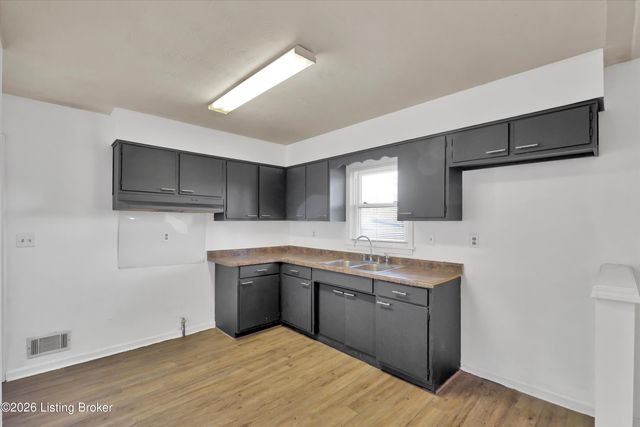 211 Chattanooga Ave, Louisville, KY 40214