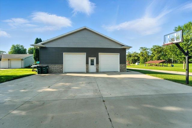 127 Doyle Avenue, Evansdale, IA 50707