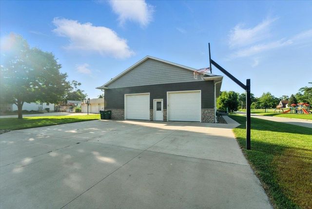 127 Doyle Avenue, Evansdale, IA 50707