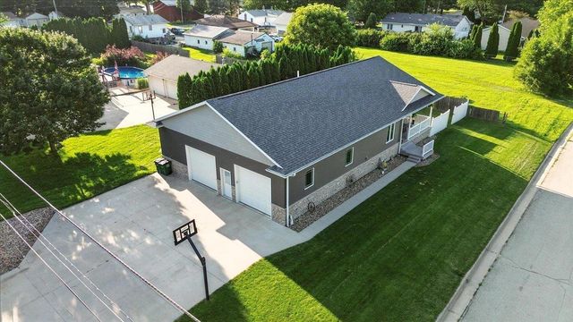 127 Doyle Avenue, Evansdale, IA 50707