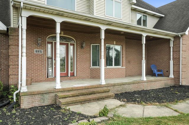 6915 W 93rd Avenue W, Crown Point, IN 46307