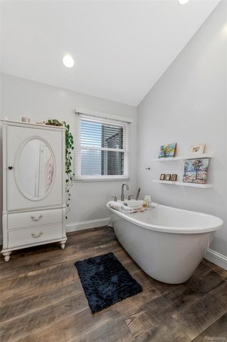 599 Nakomis Trail, Orion Charter Township, MI 48362