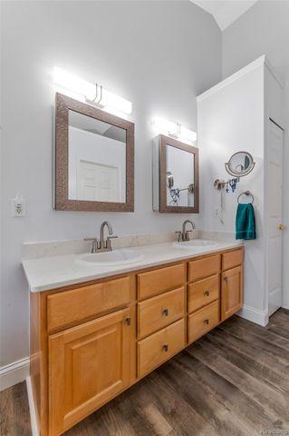 599 Nakomis Trail, Orion Charter Township, MI 48362