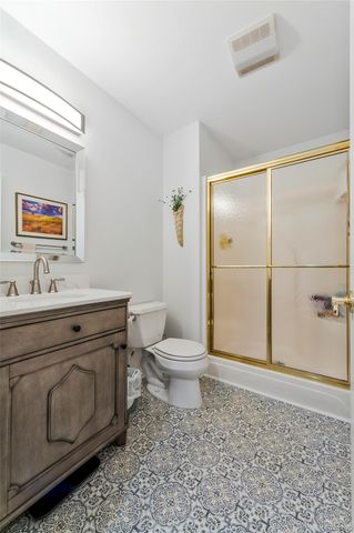 599 Nakomis Trail, Orion Charter Township, MI 48362