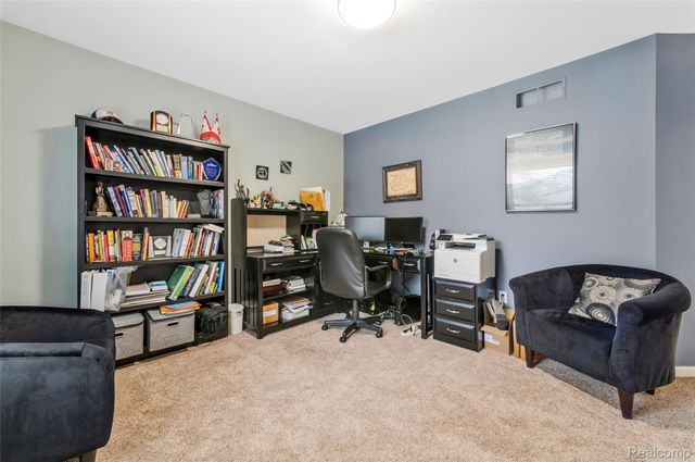 599 Nakomis Trail, Orion Charter Township, MI 48362