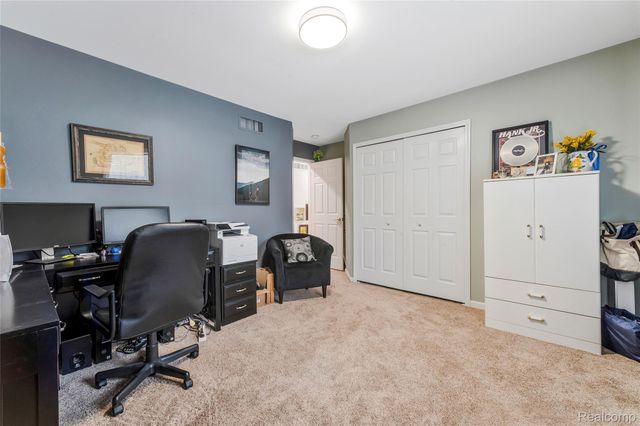 599 Nakomis Trail, Orion Charter Township, MI 48362