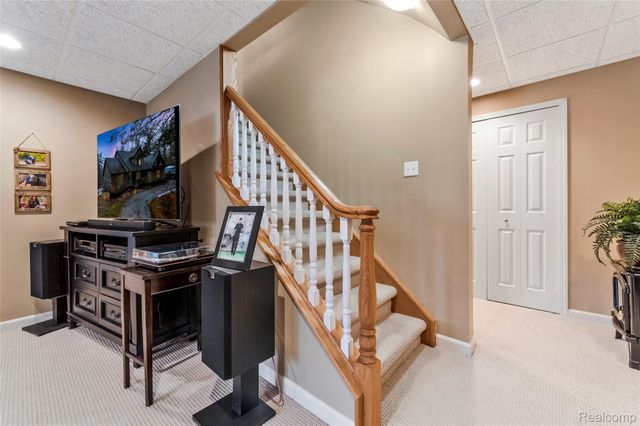 599 Nakomis Trail, Orion Charter Township, MI 48362