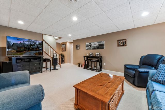 599 Nakomis Trail, Orion Charter Township, MI 48362