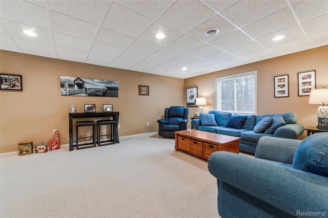 599 Nakomis Trail, Orion Charter Township, MI 48362