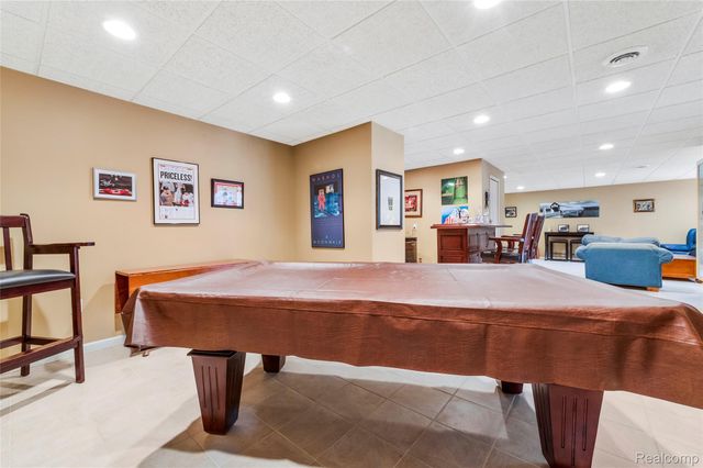 599 Nakomis Trail, Orion Charter Township, MI 48362