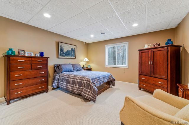 599 Nakomis Trail, Orion Charter Township, MI 48362