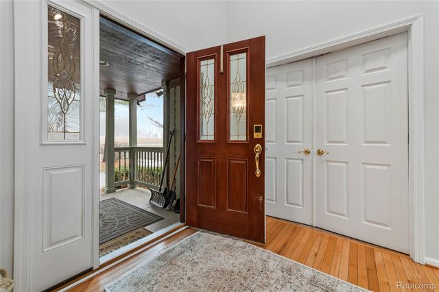 599 Nakomis Trail, Orion Charter Township, MI 48362