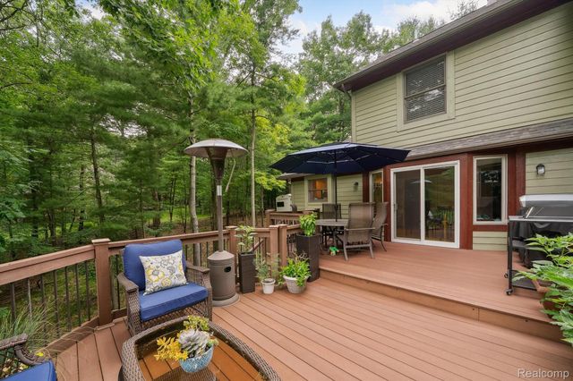 599 Nakomis Trail, Orion Charter Township, MI 48362