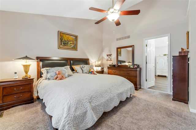 599 Nakomis Trail, Orion Charter Township, MI 48362