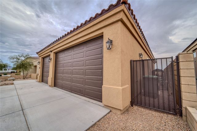 1958 E Winter Haven Drive, Mohave Valley, AZ 86440