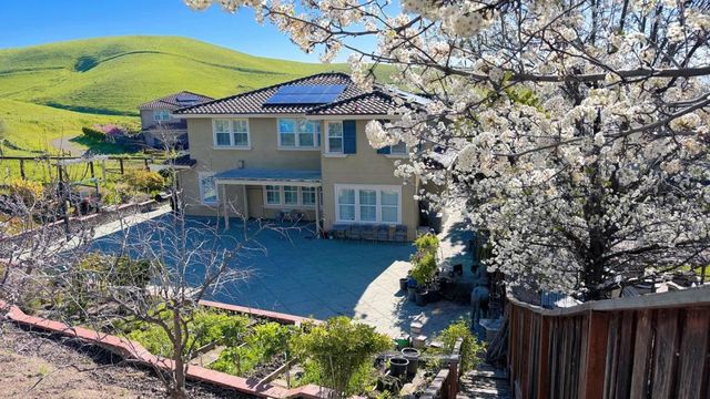 5582 Castello Court, Dublin, CA 94568