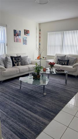 1323 NE 182nd St, North Miami Beach, FL 33162