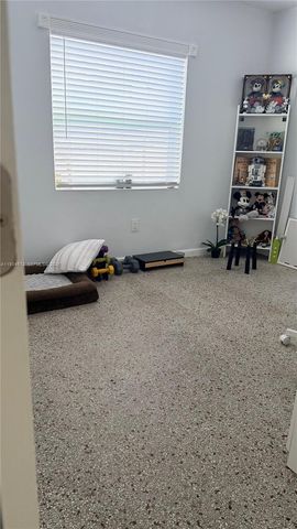 1323 NE 182nd St, North Miami Beach, FL 33162