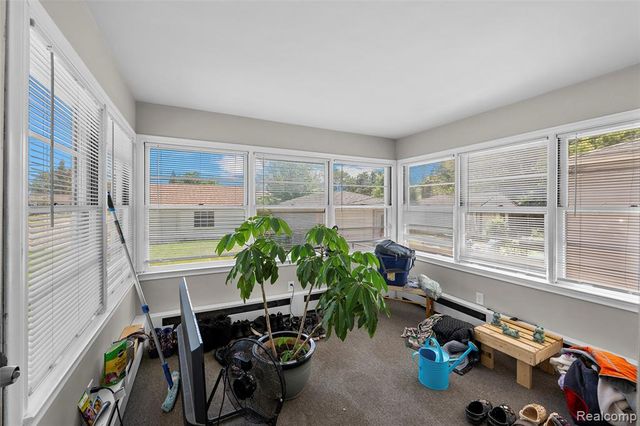 24740 Saxony Avenue, Eastpointe, MI 48021