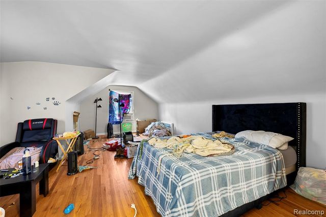24740 Saxony Avenue, Eastpointe, MI 48021