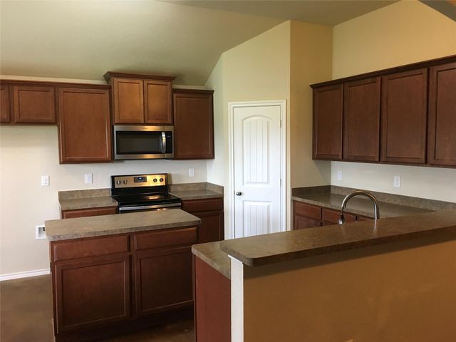 7205 Hackberry Court, Granbury, TX 76048