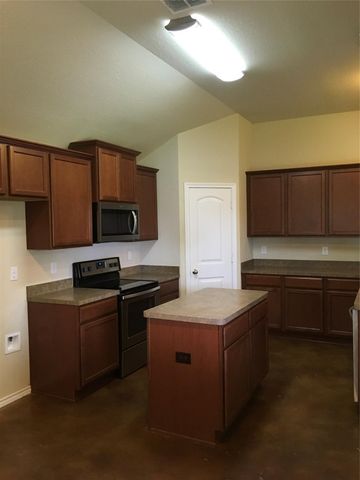 7205 Hackberry Court, Granbury, TX 76048