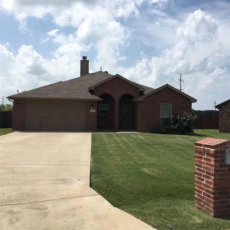 7205 Hackberry Court, Granbury, TX 76048