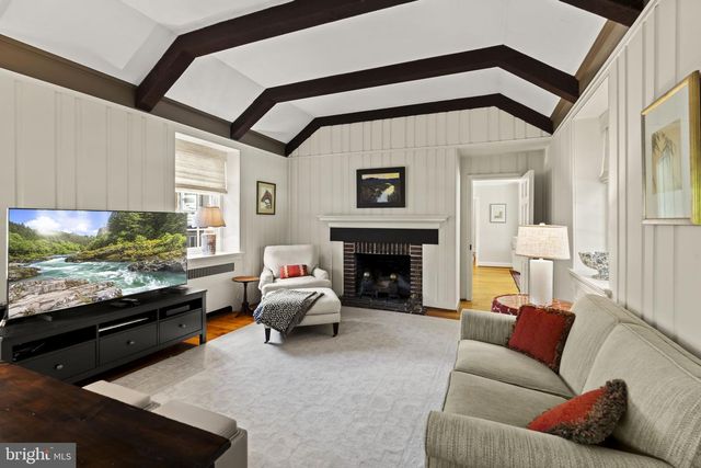 437 CHURCH RD, Devon, PA 19333