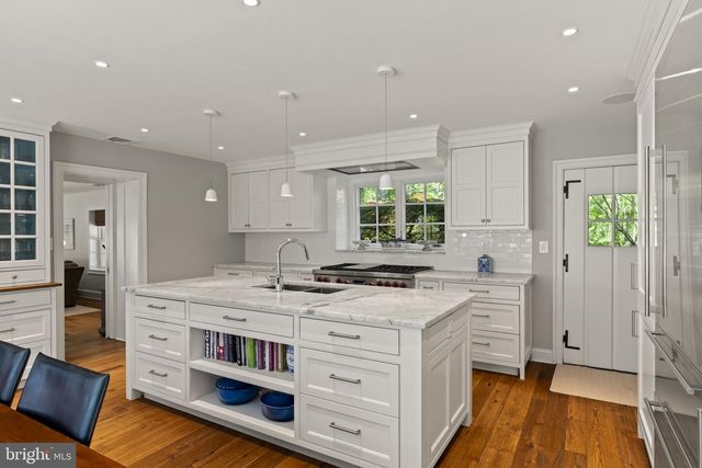 437 CHURCH RD, Devon, PA 19333