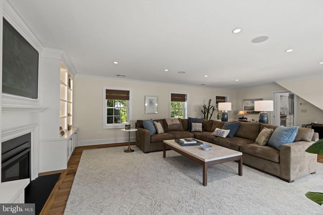 437 CHURCH RD, Devon, PA 19333
