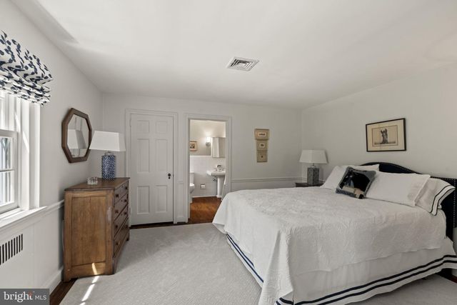 437 CHURCH RD, Devon, PA 19333