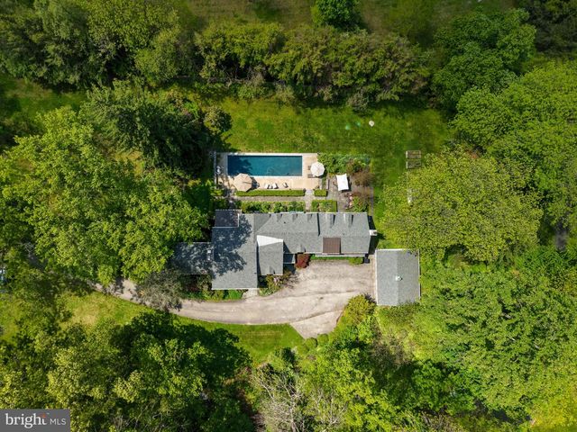 437 CHURCH RD, Devon, PA 19333