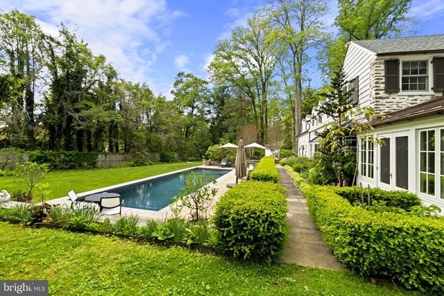 437 CHURCH RD, Devon, PA 19333