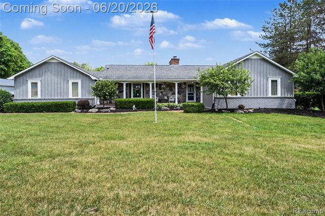 5465 S Lake George Road, Metamora, MI 48455