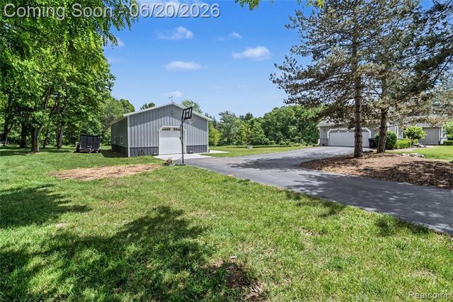 5465 S Lake George Road, Metamora, MI 48455