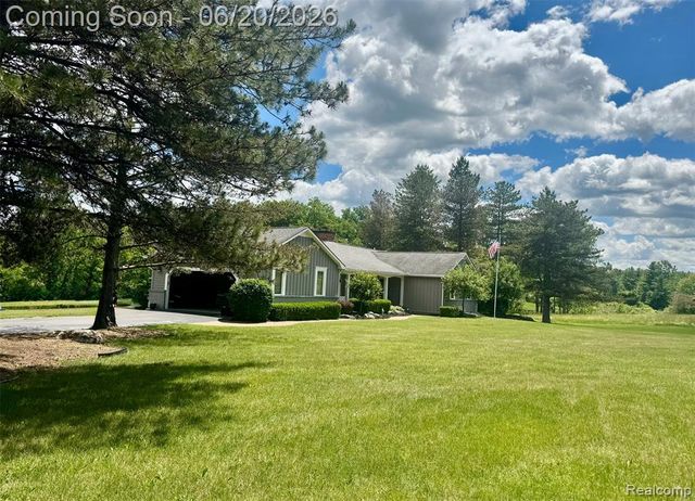 5465 S Lake George Road, Metamora, MI 48455
