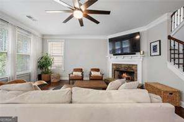 2084 Hatteras Way NW, Atlanta, GA 30318