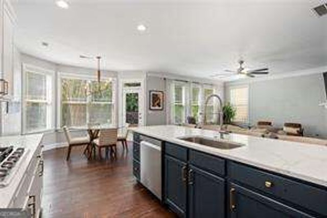 2084 Hatteras Way NW, Atlanta, GA 30318