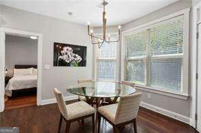 2084 Hatteras Way NW, Atlanta, GA 30318