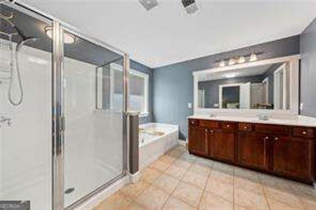 2084 Hatteras Way NW, Atlanta, GA 30318