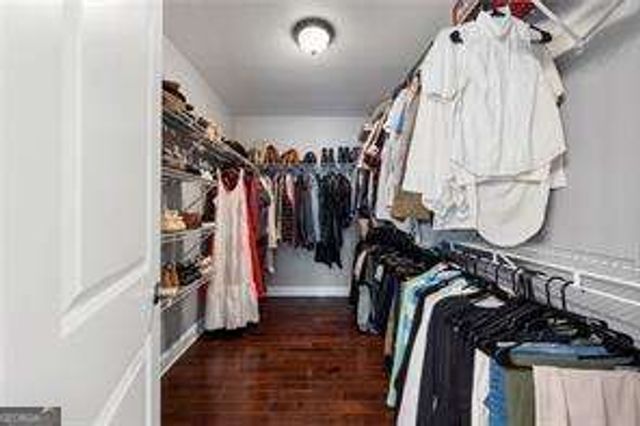 2084 Hatteras Way NW, Atlanta, GA 30318