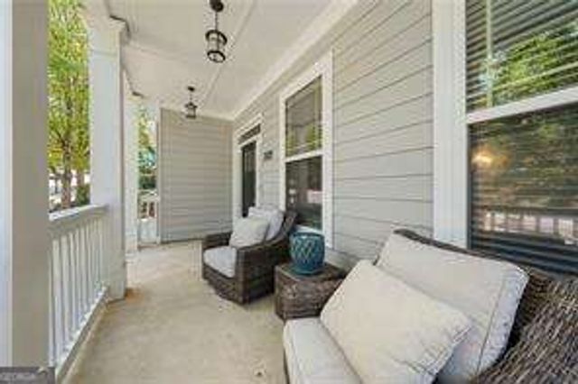 2084 Hatteras Way NW, Atlanta, GA 30318