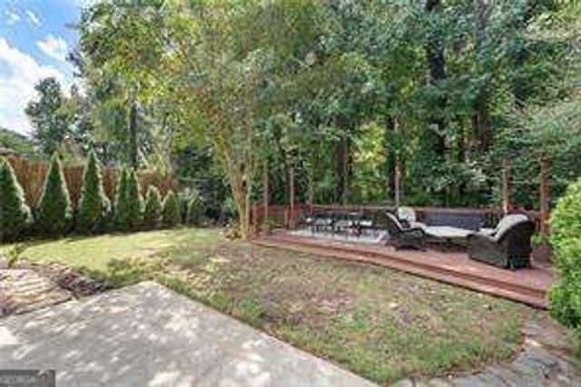 2084 Hatteras Way NW, Atlanta, GA 30318