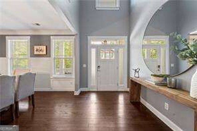 2084 Hatteras Way NW, Atlanta, GA 30318