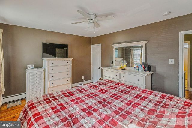 4468 ALMOND ST, Philadelphia, PA 19137