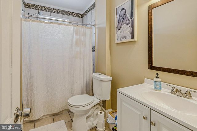 4468 ALMOND ST, Philadelphia, PA 19137