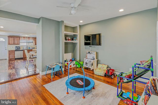 4468 ALMOND ST, Philadelphia, PA 19137