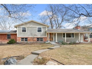 230 Pawnee Dr, Boulder, CO 80303