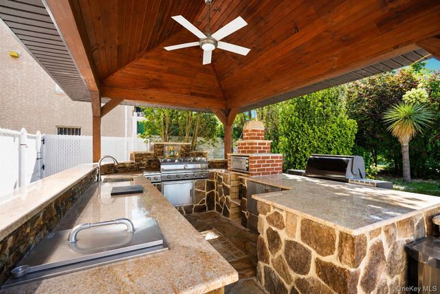 5 Nicolosi Drive, Staten Island, NY 10312